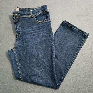 Chico's Women 3 Short So Slimming Dark Wash Straight Leg Jeans